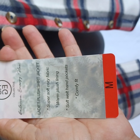 Sage Red/gray/white/blue Plaid Plush Shirt Jacket / Shacket, M, 22" PTP, 26" L - Picture 5 of 8